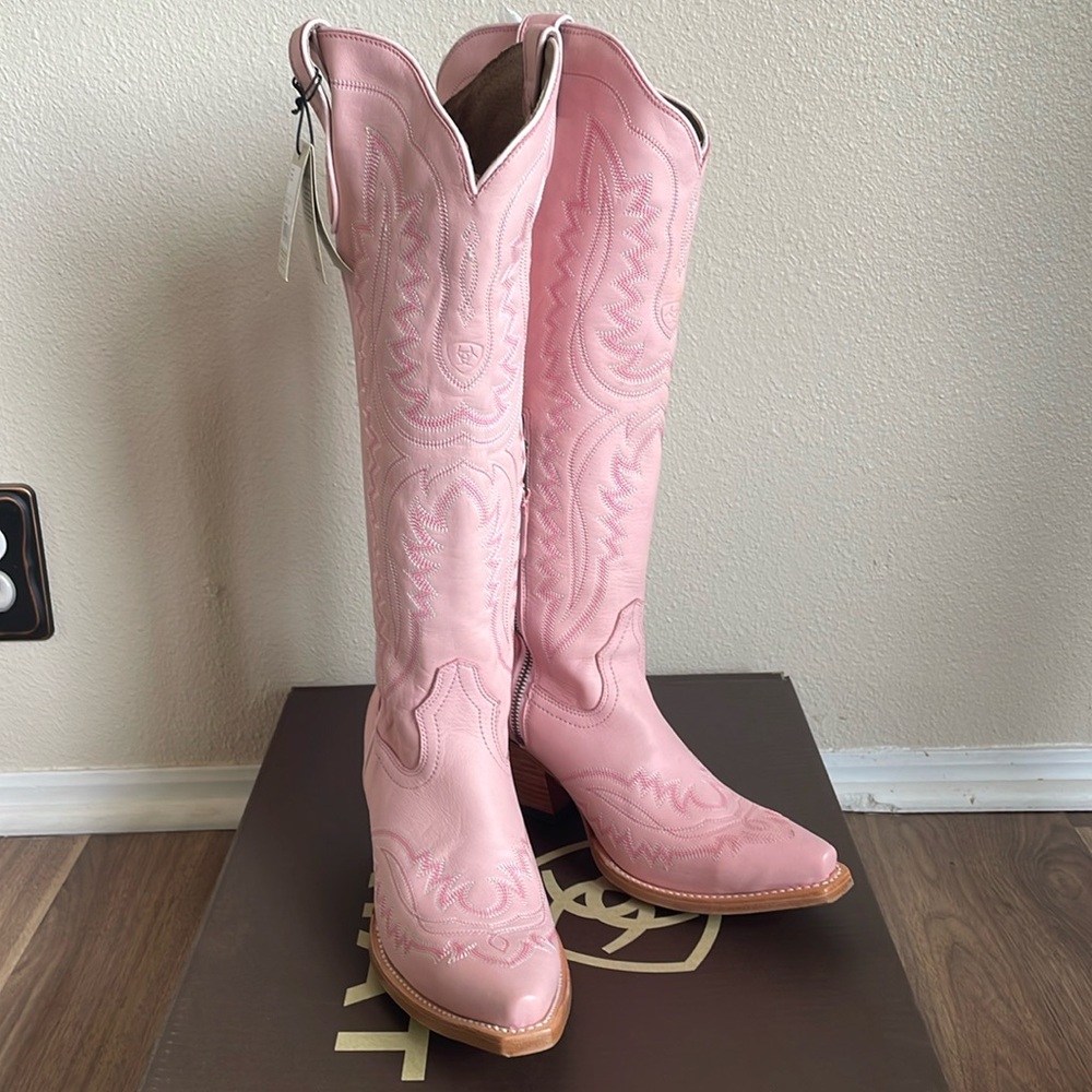 Women’s Ariat tall boots. 9.5